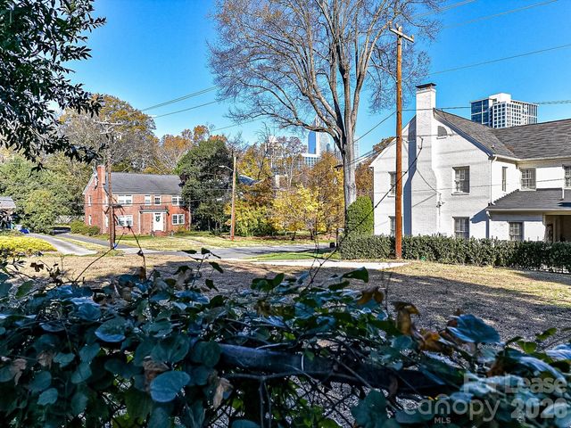 711 Mt Vernon Avenue, Charlotte, NC 28203