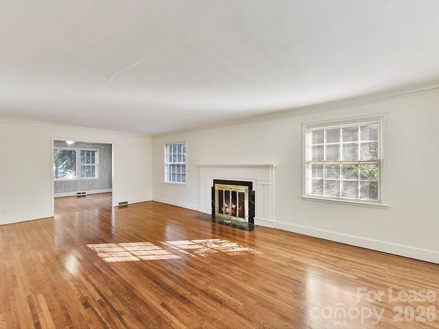 711 Mt Vernon Avenue, Charlotte, NC 28203