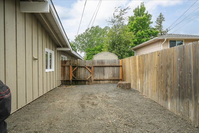 5709 S Magnolia St, Spokane, WA 99223
