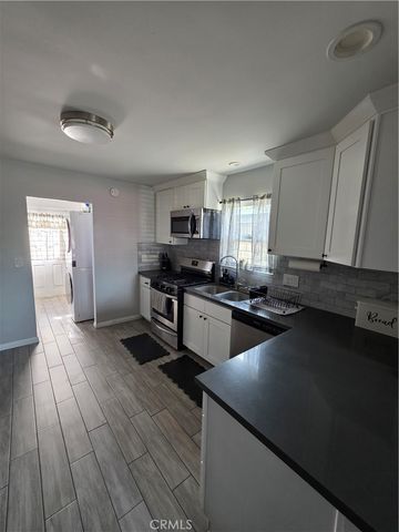935 S Main, Pomona, CA 91766