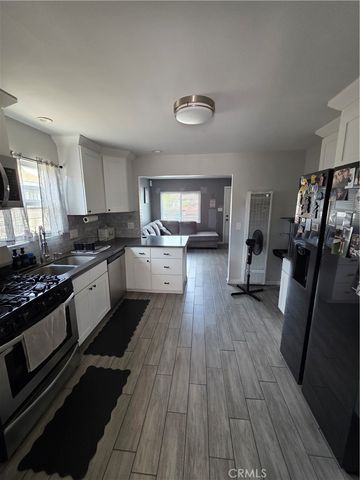 935 S Main, Pomona, CA 91766