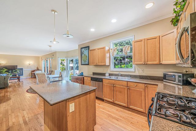 40 Bloomington Street, Medford, NY 11763