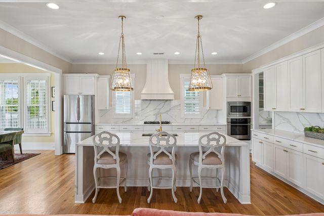 1587 Paradise Lake Drive, Mount Pleasant, SC 29464