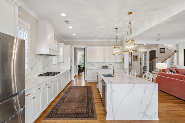 1587 Paradise Lake Drive, Mount Pleasant, SC 29464