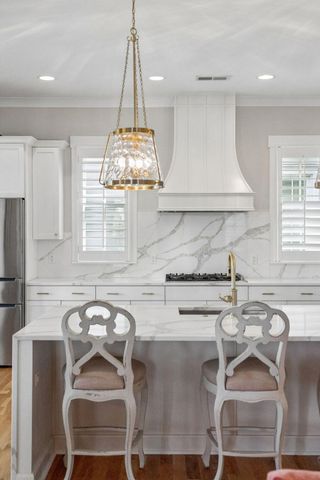 1587 Paradise Lake Drive, Mount Pleasant, SC 29464