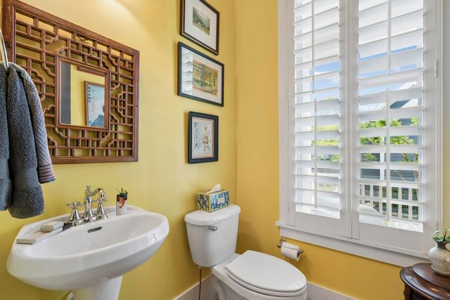 1587 Paradise Lake Drive, Mount Pleasant, SC 29464