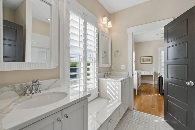 1587 Paradise Lake Drive, Mount Pleasant, SC 29464