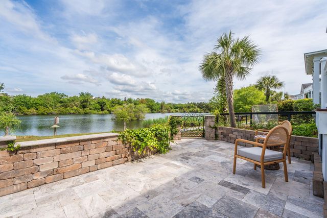1587 Paradise Lake Drive, Mount Pleasant, SC 29464