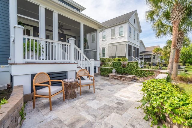 1587 Paradise Lake Drive, Mount Pleasant, SC 29464