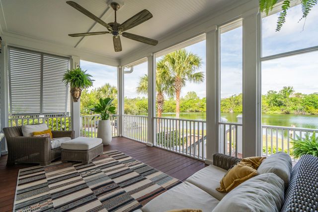 1587 Paradise Lake Drive, Mount Pleasant, SC 29464