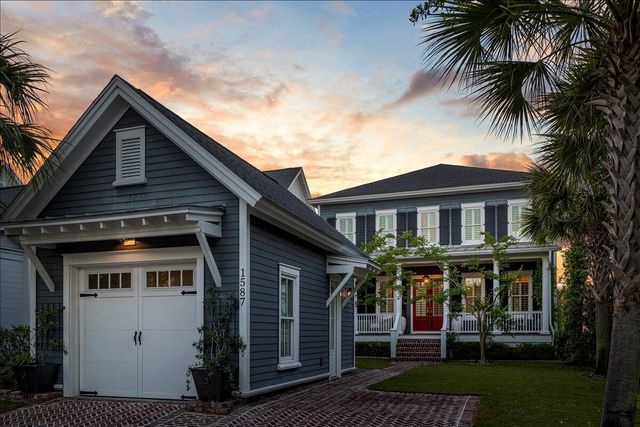 1587 Paradise Lake Drive, Mount Pleasant, SC 29464