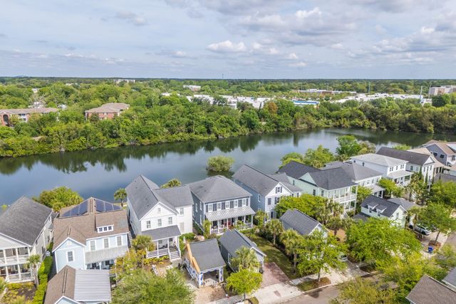 1587 Paradise Lake Drive, Mount Pleasant, SC 29464