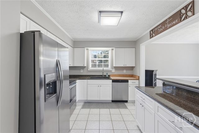 15 Barrington Circle, Savannah, GA 31419