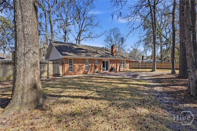 15 Barrington Circle, Savannah, GA 31419