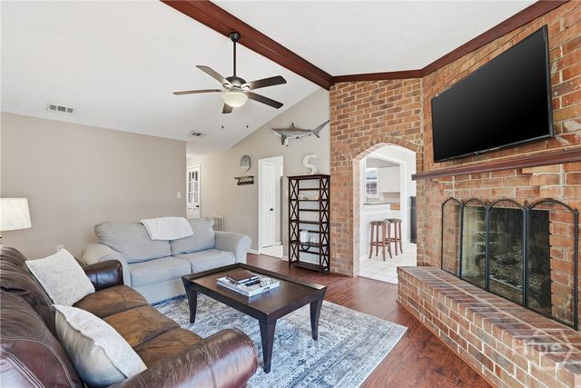 15 Barrington Circle, Savannah, GA 31419