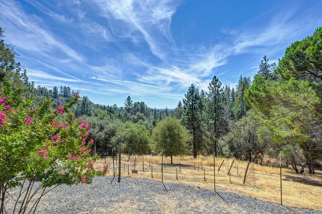 2758 sweetwater Trl, Cool, CA 95614