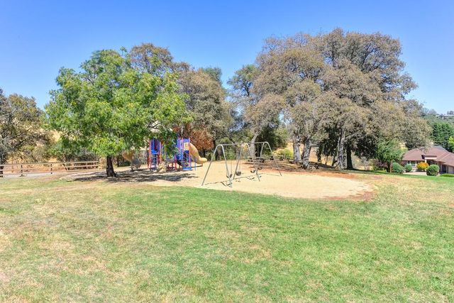 2758 sweetwater Trl, Cool, CA 95614