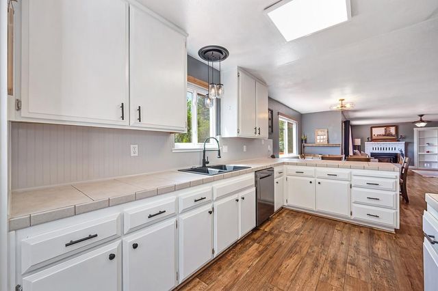 2758 sweetwater Trl, Cool, CA 95614