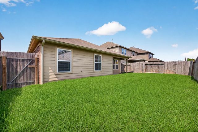 2703 Fawn Mountain Drive, Fresno, TX 77545