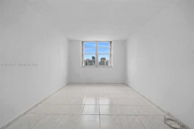 300 Bayview Drive 1711, Sunny Isles Beach, FL 33160