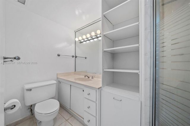 300 Bayview Drive 1711, Sunny Isles Beach, FL 33160