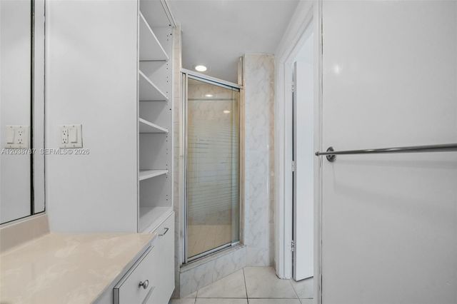 300 Bayview Drive 1711, Sunny Isles Beach, FL 33160