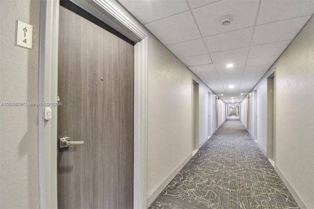 300 Bayview Drive 1711, Sunny Isles Beach, FL 33160