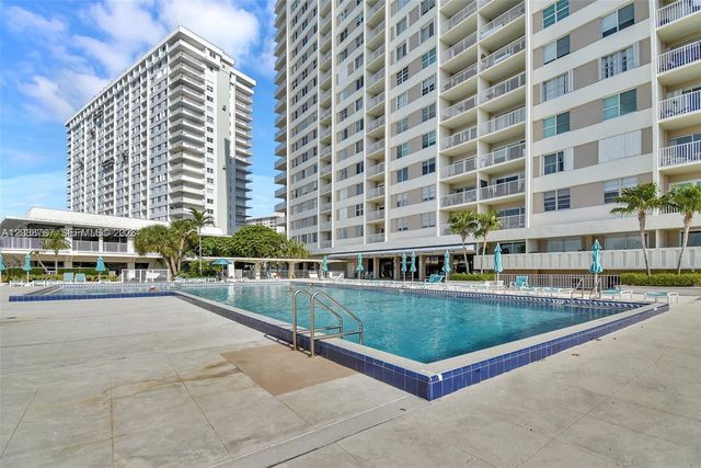 300 Bayview Drive 1711, Sunny Isles Beach, FL 33160