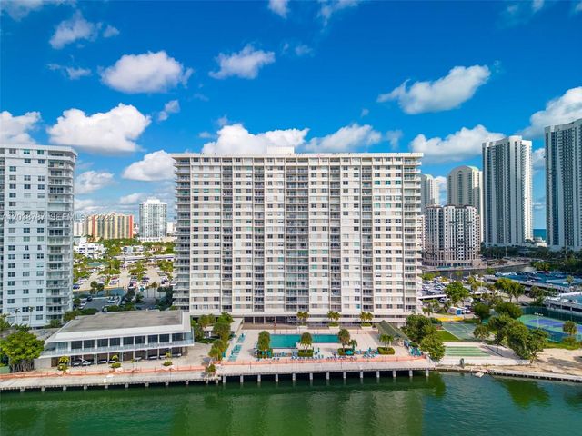 300 Bayview Drive 1711, Sunny Isles Beach, FL 33160