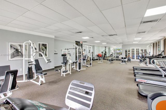 300 Bayview Drive 1711, Sunny Isles Beach, FL 33160