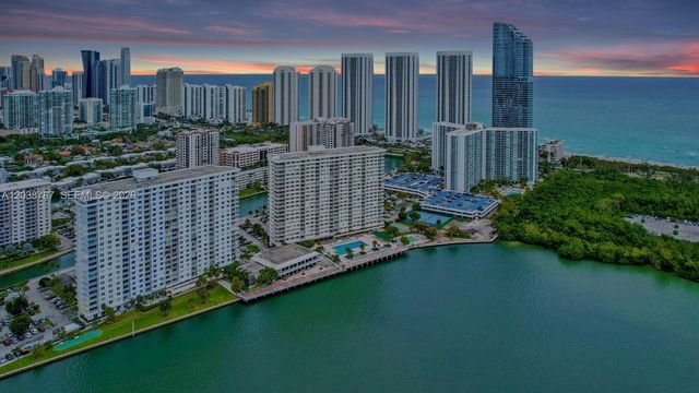 300 Bayview Drive 1711, Sunny Isles Beach, FL 33160