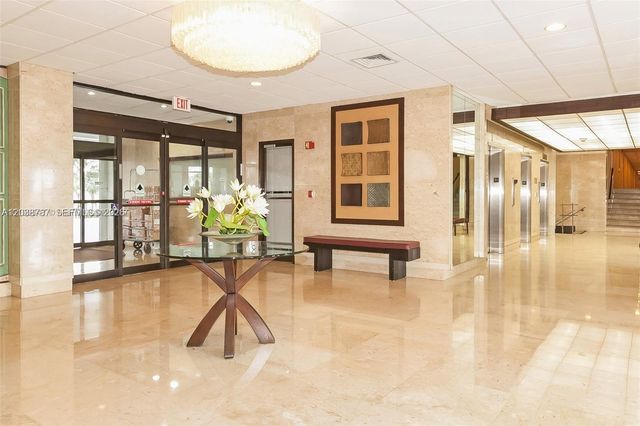 300 Bayview Drive 1711, Sunny Isles Beach, FL 33160
