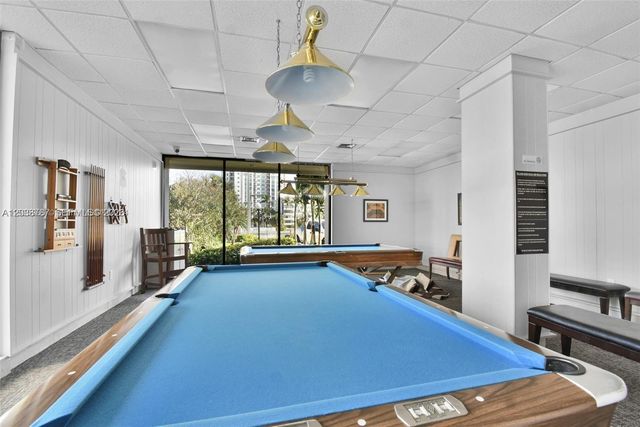 300 Bayview Drive 1711, Sunny Isles Beach, FL 33160