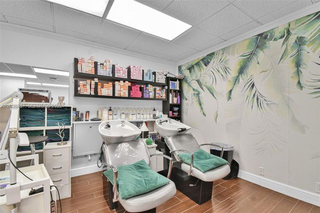 300 Bayview Drive 1711, Sunny Isles Beach, FL 33160