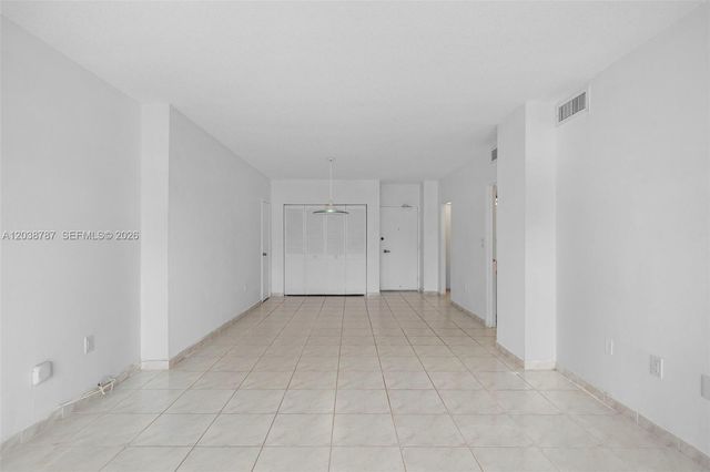 300 Bayview Drive 1711, Sunny Isles Beach, FL 33160
