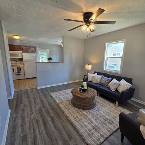 2309 N Fairmount Street, Davenport, IA 52804