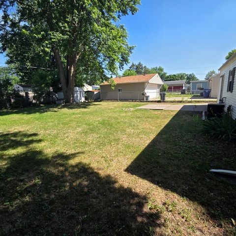 2309 N Fairmount Street, Davenport, IA 52804