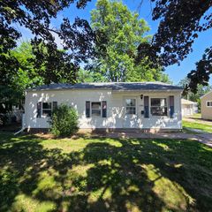 2309 N Fairmount Street, Davenport, IA 52804