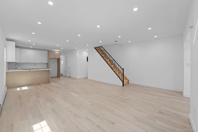 13764 Westgate Street, Springfield Gardens, NY 11413