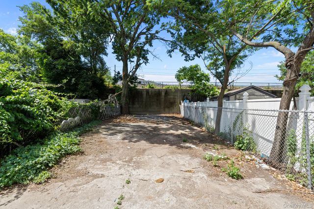 13764 Westgate Street, Springfield Gardens, NY 11413
