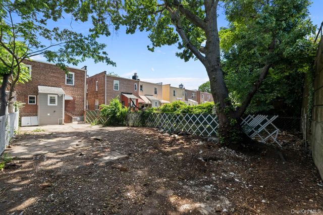 13764 Westgate Street, Springfield Gardens, NY 11413
