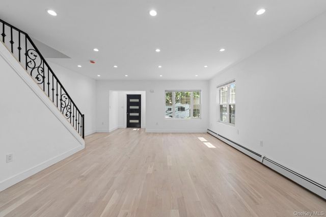13764 Westgate Street, Springfield Gardens, NY 11413