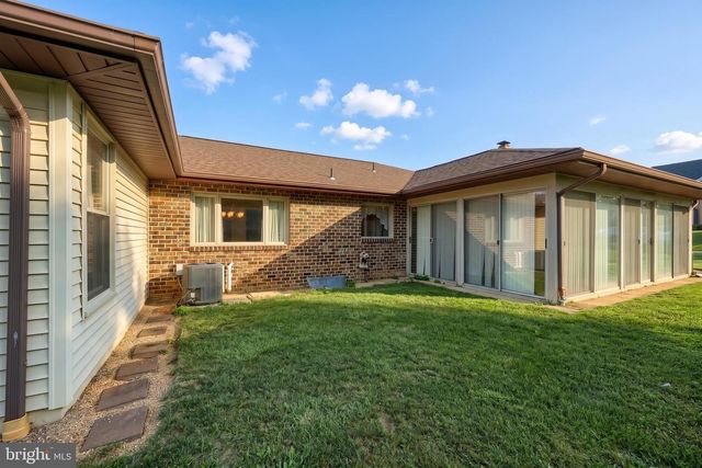 3106 KINGSTON RD, York, PA 17402