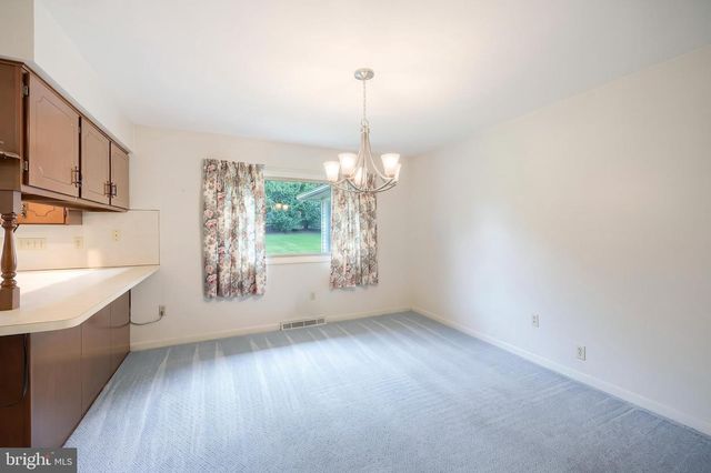 3106 KINGSTON RD, York, PA 17402