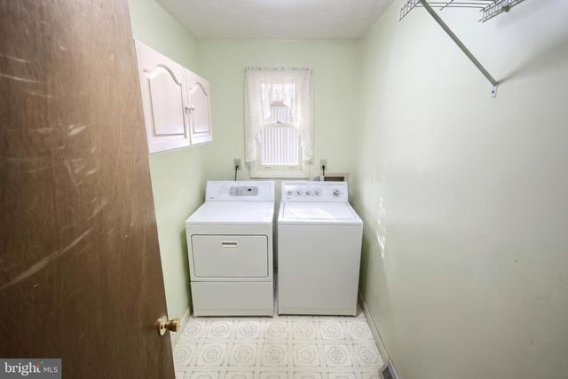 3106 KINGSTON RD, York, PA 17402