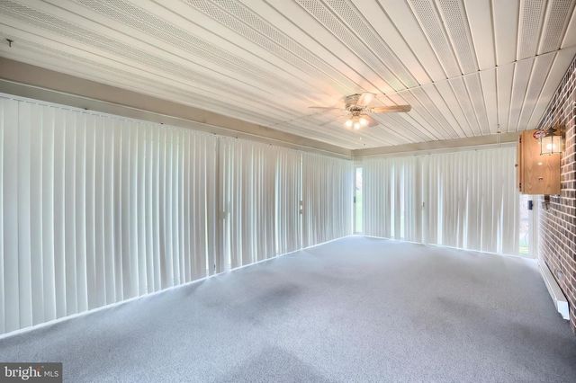 3106 KINGSTON RD, York, PA 17402