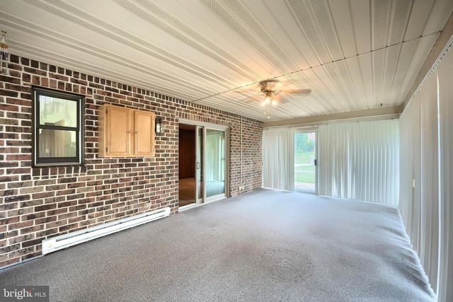 3106 KINGSTON RD, York, PA 17402