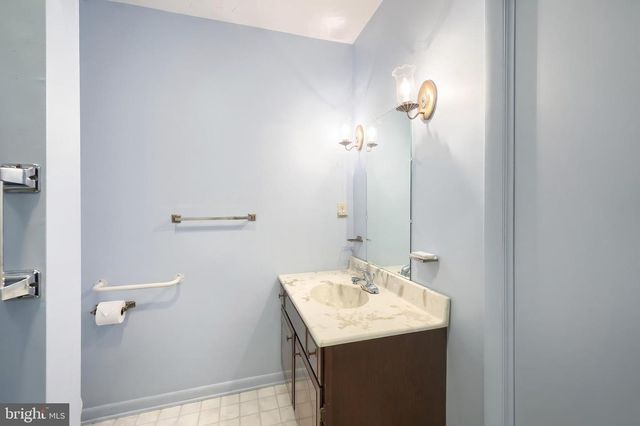 3106 KINGSTON RD, York, PA 17402