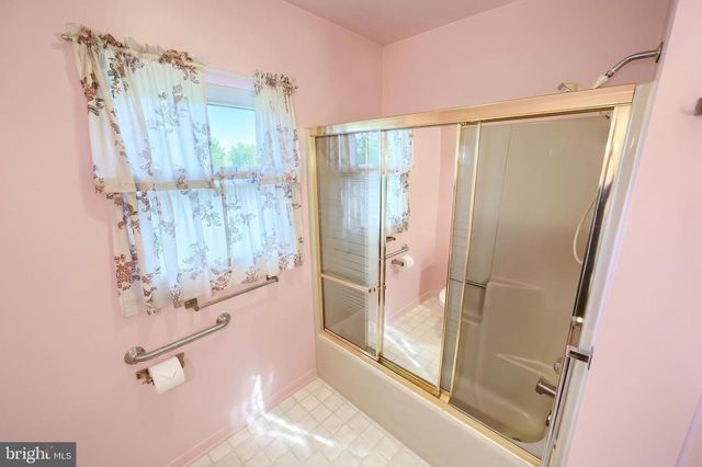 3106 KINGSTON RD, York, PA 17402