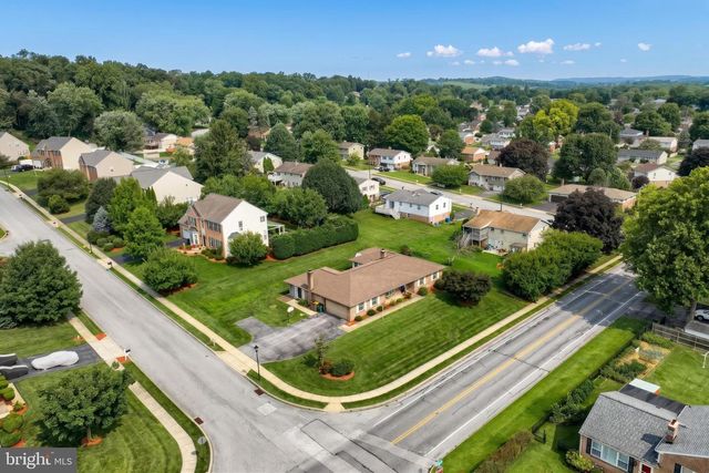 3106 KINGSTON RD, York, PA 17402